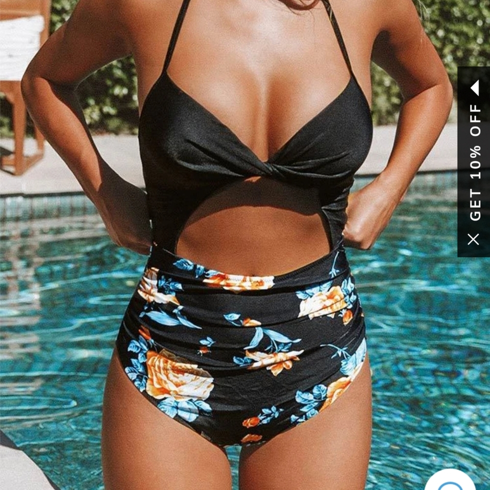 Women's one piece bathing suit